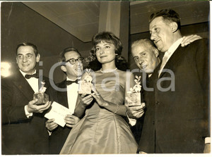 1958 SAINT-VINCENT - Convegno del Teatro Italiano - I premiati - Foto 24x18