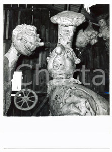 Fotografia d epoca originale 1955 CARNEVALE VIAREGGIO Statua in cartapesta di un cuoco per carro allegorico 1