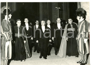 Fotografia d epoca originale 1958 ROMA Amintore FANFANI rende omaggio a Papa Pio XII Foto 18x13 cm 1