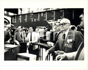 Fotografia d epoca originale 1987 MILANO Borsa Italiana  Broker seguono andamento dei titoli Foto ARTISTICA 1