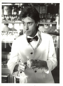 1985 ca COSTUME Carmelo LA BIONDA si improvvisa barman - Foto 18x24 cm