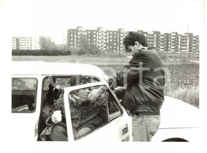 1990 ca COSTUME Giulia SALVATORI fuma una sigaretta con il fidanzato - Foto
