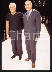 Fotografia d epoca originale Giorgio ARMANI e Gabriele ALBERTINI  MODA 1995 ca  35 mm vintage slide 2 1