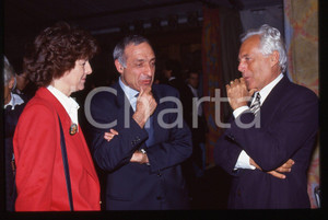 Fotografia d epoca originale Giorgio ARMANI Giampiero BORGHINI sindaco MILANO 1992  35 mm vintage slide 2 1