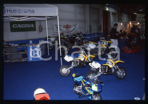 Fotografia d epoca originale MOTOCLUB LAZZATE Campionato TRIAL INDOOR  MILANO 2000 35 mm vintage slide 38 1
