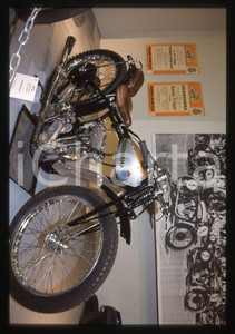 HUSQVARNA 1932 350 CC - HUSKVARNA 2003 35 mm vintage slide