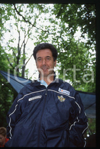 Campionato italiano TRIAL 2002 - BOSCO CHIESANUOVA 2002 35 mm vintage slide 35 Diapositiva d'epoca, in formato 35 mm.CONDIZIONI: GOODE' severamente vietata la riproduzione. Tutti i diritti sono riservati.Nella diapositiva ICharta mette in vendita, sul negozio eBay e in esclusiva sul sito "icharta" il proprio archivio composto da numerose diapositive e negativi fotografici d'epoca, tutti originali e autentici, che attraversano la storia del costume italiano tra gli la fine degli anni Sessanta e Novanta.Si tratta di uno sguardo inedito sull'attualit&agrave;, la politica, la vita quotidiana, il gossip e la cultura, che fotografa il cambiamento della nazione in quest'ultimo scorcio del XX secolo. Un'occasione unica per il mercato del collezionismo, che vede finalmente disponibile un archivio eccezionale per vastit&agrave;, tematiche e condizioni, in un settore (il negativo fotografico e la diapositiva) di assoluta novit&agrave; e dalle interessanti prospettive di investimento.  GOOD/buono   originale e autentica 1