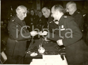 Fotografia d epoca originale 1936 MILANO Luigi LOJACONO consegna onoreficenze per lavoro al DAL VERME Foto 1