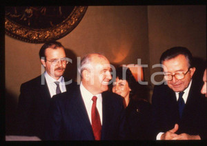 Fotografia d epoca originale 35mm vintage slide 1989 MILANO Michail GORBACHEV Giulio ANDREOTTI 7 1
