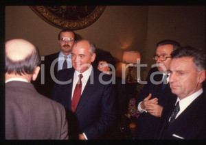 Fotografia d epoca originale 35mm vintage slide 1989 MILANO Michail GORBACHEV Giulio ANDREOTTI 9 1
