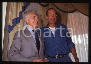 Fotografia d epoca originale Arnon MILCHAN & Carlo FUSCAGNI  CINEMA Portrait 1995 ca  35mm vintage slide 15 1