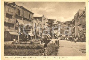 Cartolina originale da collezione 1940 ca POZZUOLI (NA) Antica FONTANA in Corso VITTORIO EMANUELE *ANIMATA FG NV 1