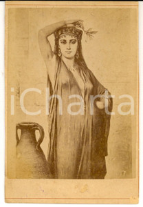 Fotografia d epoca originale 1880 ca EROTICA VINTAGE Araba posa con un ramoscello Fotografia 1