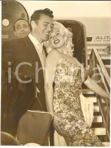 1959 ROMA Arrivo di Jayne MANSFIELD con Mickey HARGITAY su volo ALITALIA - Foto