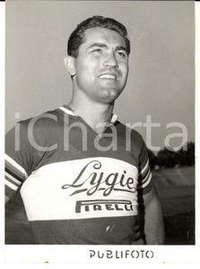 Fotografia d epoca originale 1954 DALMINE CICLISMO SU PISTA Ritratto di Mario GHELLA in Nazionale Foto 1