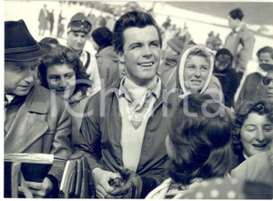 1956 SCI - KANDAHAR DEL SESTRIERE - Toni SAILER prima delle gare *Foto