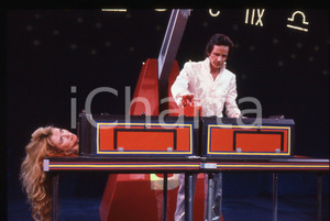 35mm vintage slide* 1984 RAI 2 IL TRAPPOLONE Mago SILVAN - Gioco di prestigio 55