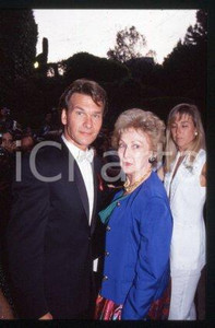 35mm vintage slide* 1990 ca CINEMA Patrick SWAYZE and mother Patsy SWAYZE (15)