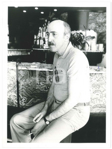 Fotografia d epoca originale 1985 ca CINEMA Otar IOSELIANI Ritratto del regista  Foto 24x18 cm 2 1
