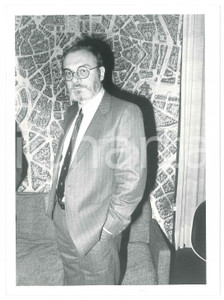 Fotografia d epoca originale 1985 ca MILANO Giornalista Piero OSTELLINO a un evento  Foto 18x24 cm 4 1