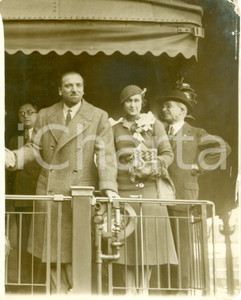 Fotografia d epoca originale 1931 PHILADELPHIA USA Dino GRANDI e Antonietta BRIZZI su vagone per WASHINGTON 1