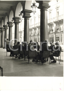 1959 TORINO Tricentenario GRANATIERI DI SARDEGNA - Ex militari al bar *Foto