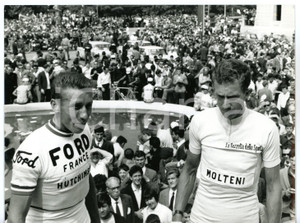 1966 CICLISMO GIRO D'ITALIA TRIESTE Jacques ANQUETIL e il vincitore Gianni MOTTA