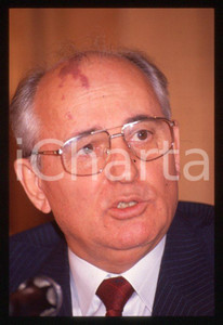 Fotografia d epoca originale 35mm vintage slide 1989 MILANO Michail GORBACHEV President USSR Portrait 51 1