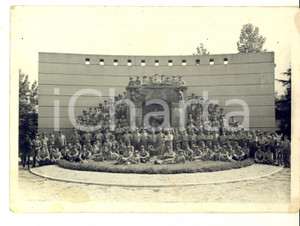 Fotografia d epoca originale 1940 ca PINEROLO TO Monumento caserma 3Â° Reggimento ALPINI Foto battaglione 1