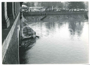 Fotografia d epoca originale 1968 ALLUVIONE PAVIA  Piena al Ponte Coperto Fotografia 18x13 cm 1