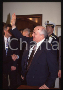 Fotografia d epoca originale 35mm vintage slide 1995 SESTO SAN GIOVANNI  Visita Michail GORBACHEV 14 1