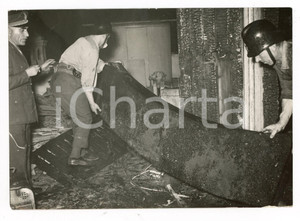 Fotografia d epoca originale 1958 ROMA  Incendio alla Specola di Monte Mario  Vigili del fuoco in azione 1