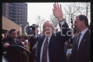 Fotografia d epoca originale 35mm vintage slide 1995 SESTO SAN GIOVANNI  Visita Michail GORBACHEV 25 1