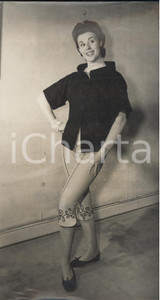 Fotografia d epoca originale 1954 LONDON Model wearing Teddy TINLING s beachwear creation Photo Fashion 1