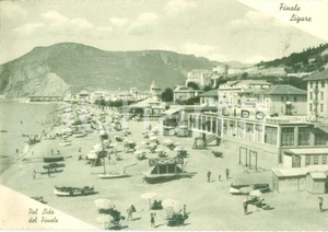 Cartolina originale da collezione 1947 FINALE LIGURE SV Veduta della spiaggia con barche Cartolina FG NV 1