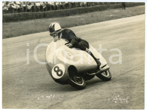 Fotografia d epoca originale 1956 MONZA Gran Premio Moto GUZZI BENELLI 8 in curva Fotografia DANNEGGIATA 1