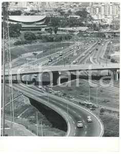 Fotografia d epoca originale 1970 ca CARACAS VENEZUELA Autostrada  Veduta aerea 2 Foto 24x30 cm 1