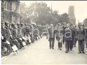 1954 PARIS Présentation TOUR DE FRANCE en moto - Ministre Emmanuel TEMPLE Photo