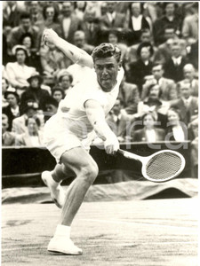 Fotografia d epoca originale 1955 ca TENNIS Frank SEDGMAN durante un match Fotografia 1
