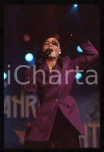 35mm vintage slide* 1990 ca MILAN Kim APPLEBY British singer-songwriter (16)