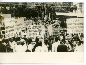 1962 REPUBBLICA DOMINICANA Manifestazione contro l'imperialismo USA *Foto 18x13