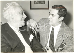 1955 ca BOLOGNA Istituto Rizzoli - Giuseppe DI STEFANO in visita a Memo BENASSI