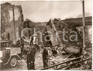 Fotografia d'epoca originale 1944 LONDRA WW2 Bombe V1 distruggono ponti ferroviari 1