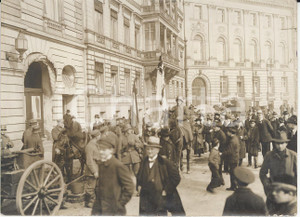 Fotografia d epoca originale 1920 KAPP PUTSCH Berlin Ein meldereiter mit der reichsflagge REAL PHOTO 16x12 1