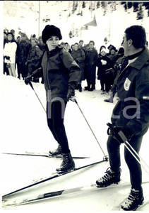 Fotografia d epoca originale 1964 INNSBRUCK IX Olimpiadi Invernali Regina Farah PAHLAVI sulle piste da sci 1