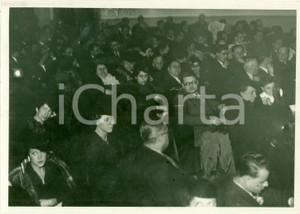 Fotografia d epoca originale 1937 MILANO Milanesi al Teatro ODEON per primo Sabato Musicale Fotografia 1