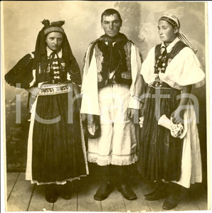 Fotografia d epoca originale 1935 circa SLOVACCHIA Costumi tradizionali slovacchi FOTOGRAFIA 1