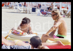 35mm vintage slide* 1990ca MARINA DI PIETRASANTA - Bjorn BORG e Loredana BERTÈ 5