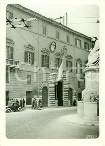 Fotografia d epoca originale 1941 ROMA Bandiera a mezz asta per morte ALFONSO XIII Fotografia 1