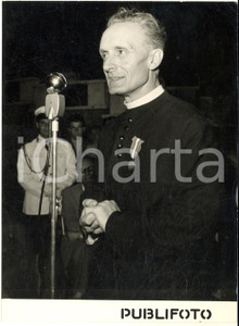 1954 ROMA Raduno Mutilatini - Don Carlo GNOCCHI riceve medaglia d'oro *Foto
